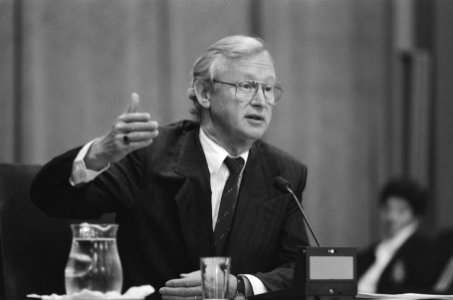 Parlementaire enquetecommissie bouwsubsidies ex minister F. Andriessen, Bestanddeelnr 934-1105
