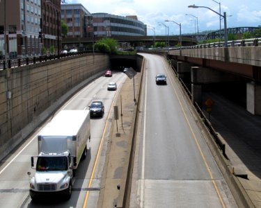 Parkway, downtown, 2021-05-11, 01