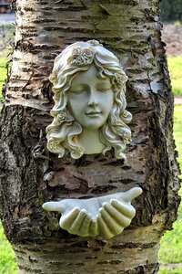 Tree bird bath figure