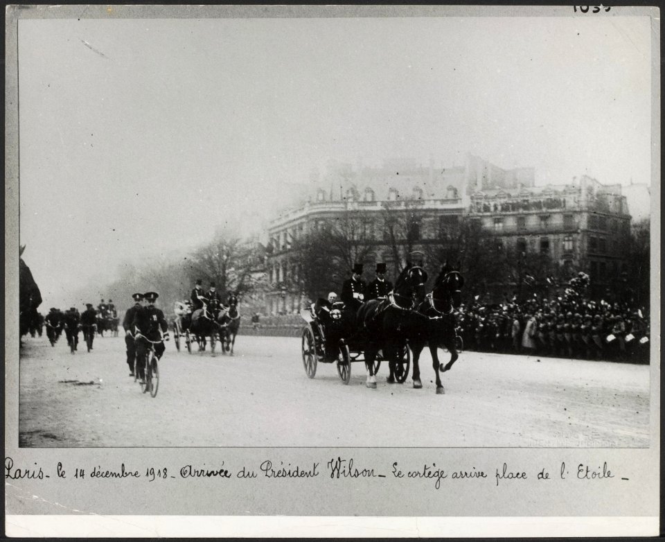 Paris, le 14 décembre 1918 - Arrivée du Président Wilson - Le cortège arrive pla, Bestanddeelnr 158-2424