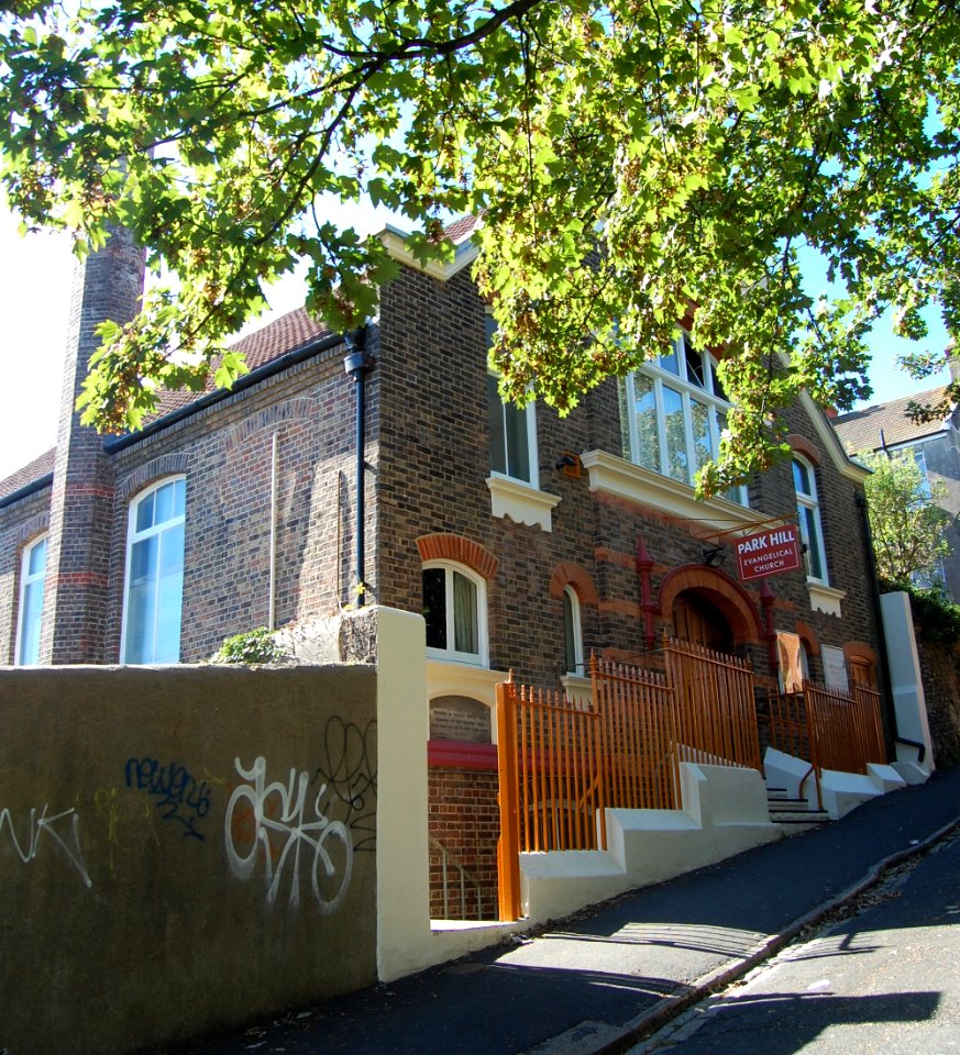 Park Hill Evangelical Church, Park Hill, Queen's Park, Brighton (September 2018) (2)