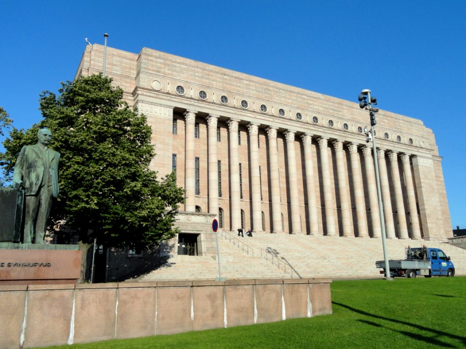 Parliament House, Helsinki - DSC03814