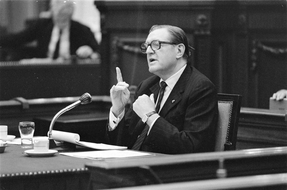 Parlementaire enquete RSV dr J R M van den Brink, Bestanddeelnr 933-0228