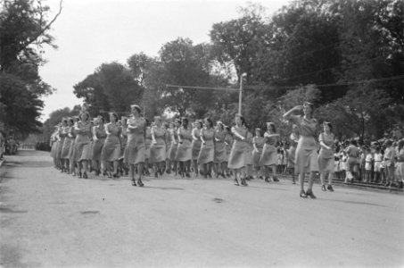 Parade van het Vrouwenkorps KNIL , Bestanddeelnr 1-1-1