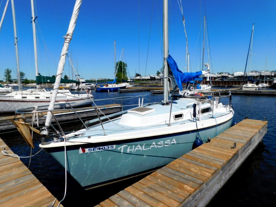 Pearson 28 sailboat Thalassa 4378