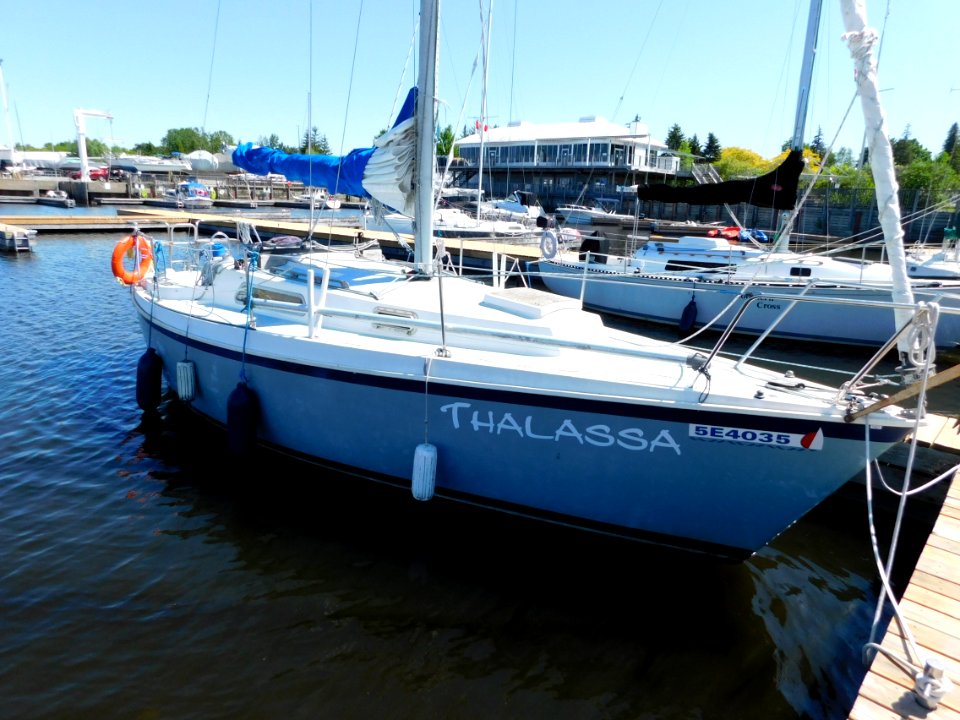 Pearson 28 sailboat Thalassa 4379