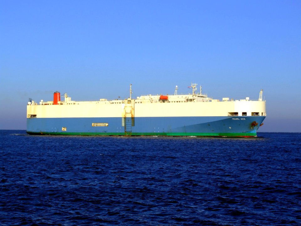 Pearl Ace IMO 9051818 photo-3