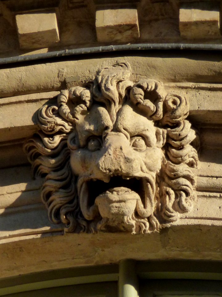 Paris, Hôtel de Sully, mascaron façade Rue St.Antoine