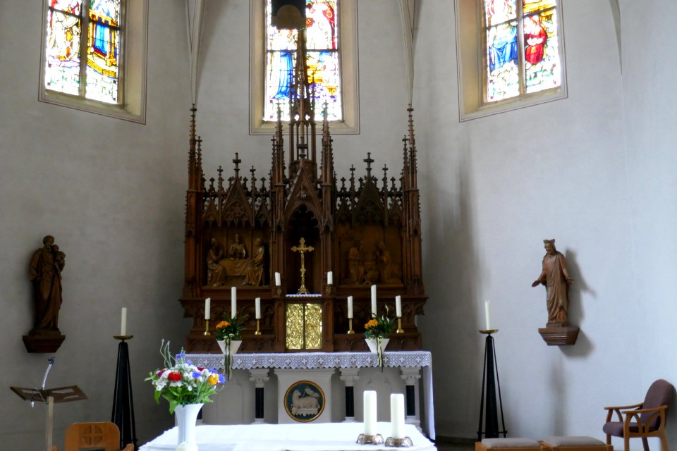 Peckelsheim - Mariä Himmelfahrt - Altar