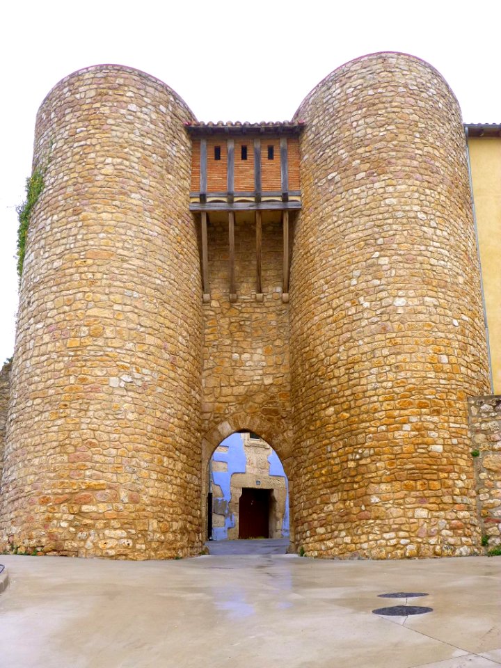 Peñacerrada - Puerta amurallada 12