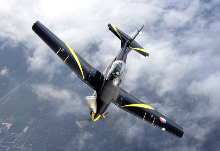 PC-7 L-09 foto 2
