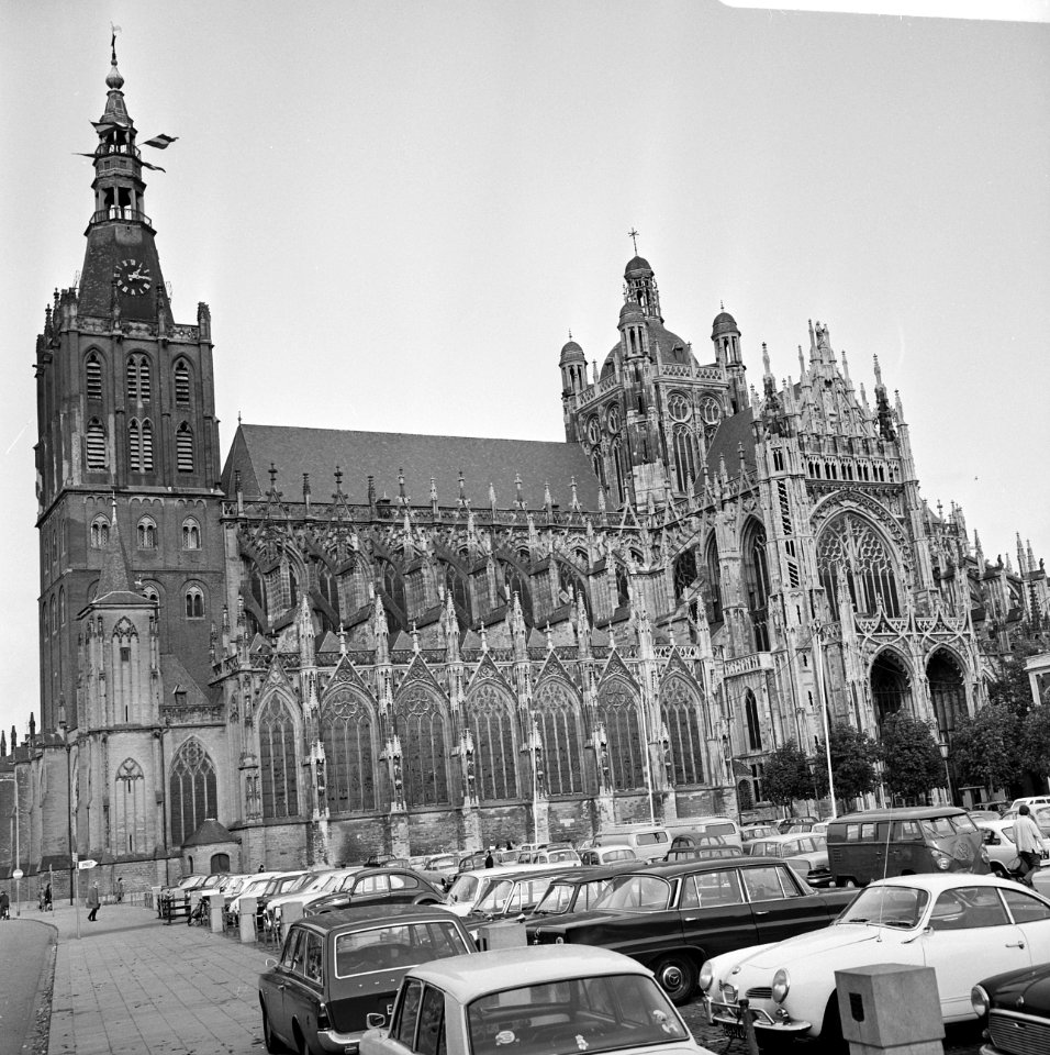Pax Christie voettocht besloten met een bijeenkomst in de Sint Jans Kathedraal D, Bestanddeelnr 922-9026