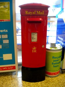 PB Tesco Store Ravenside Park TN4021