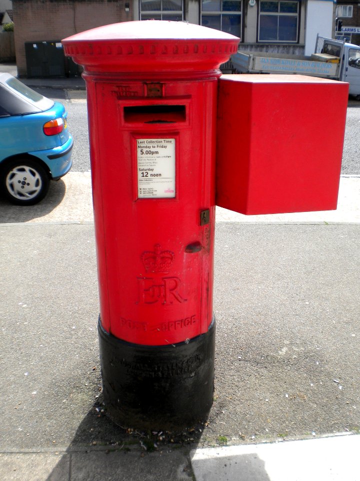 PB Little Common Post Office Peartree Lane TN3983