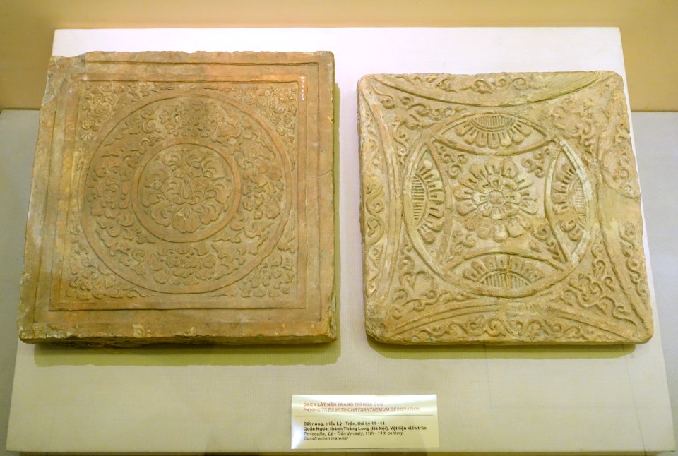 Paving tiles with chrysanthemum decoration, Ly-Tran dynasty, 11th-14th century AD, terracotta - National Museum of Vietnamese History - Hanoi, Vietnam - DSC05530