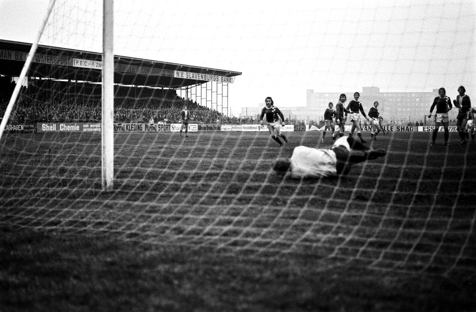 PEC Zwolle tegen NEC 0-0, spelmomenten, Bestanddeelnr 927-6307