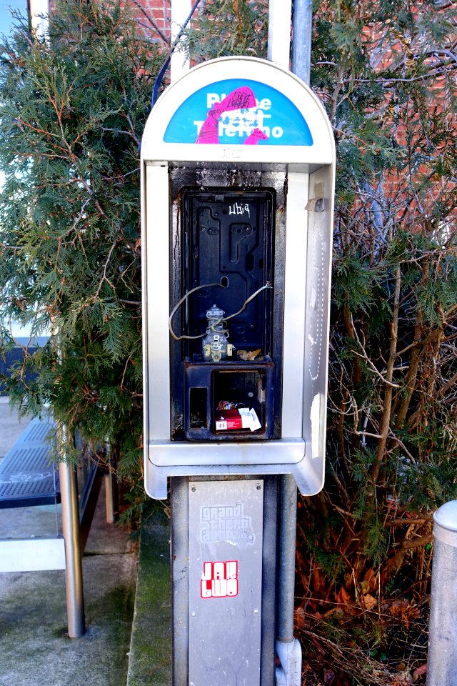 Pay phone - Cambridge, Massachusetts - DSC09191