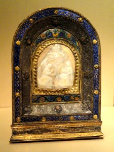 Pax - The Annunciation, German or Netherlandish, setting probably Italian, c. 1500 for shell cameo, c.1500-1520 for setting, shell, gilded silver, copper, enamel - National Gallery of Art, Washington - DSC09872