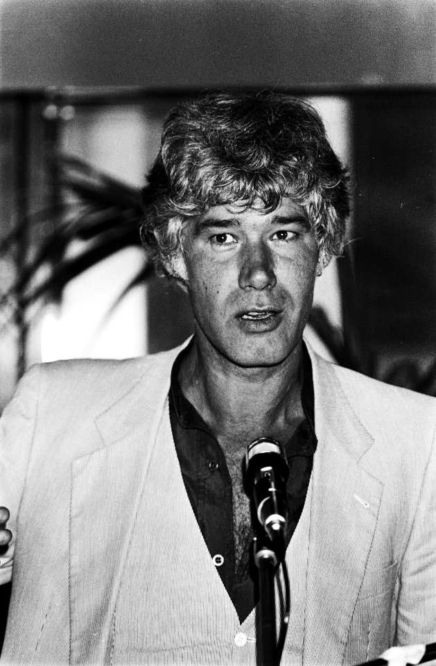Paul van Vliet, cabarettier, Bestanddeelnr 930-9702
