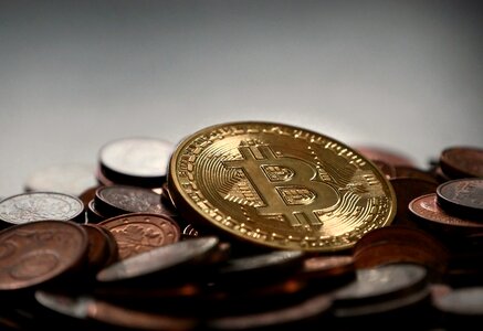 Anonymous currency gold
