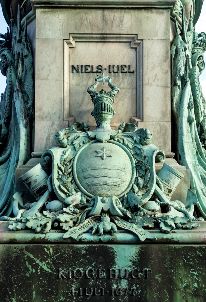 Pedestal CoA Niels Juel statue Copenhagen