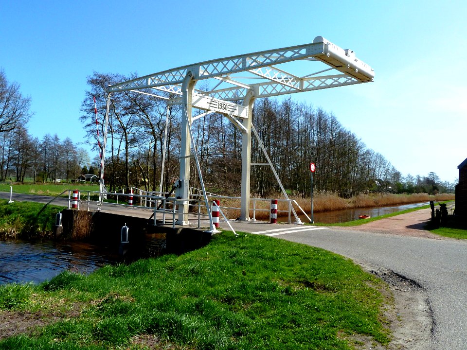 Peebos - brug Doezumertocht (lente)