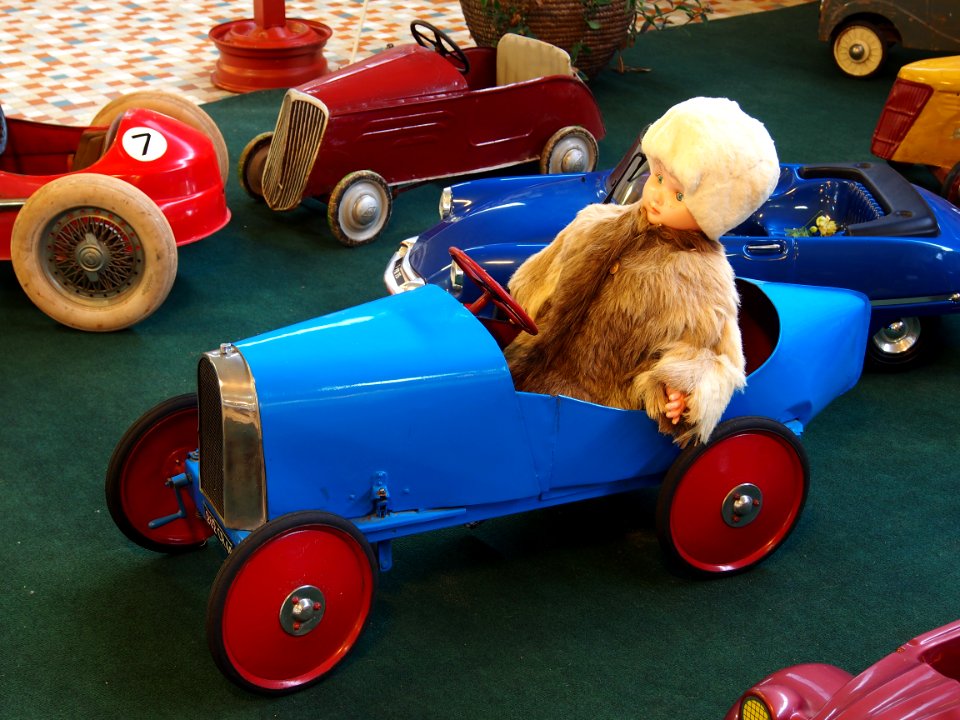 Pedal car at the Musée Automobile de Vendée pic-002