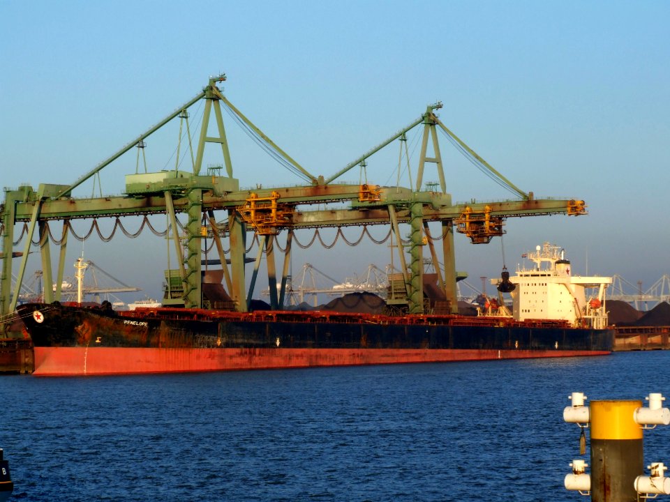 Penelope IMO 9120803 p05, Mississippi harbour, Port of Rotterdam, Holland 15-Dec-2007