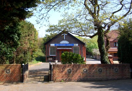 Peel Common Mission Church, Newgate Lane, Peel Common, Fareham (April 2019) (2)