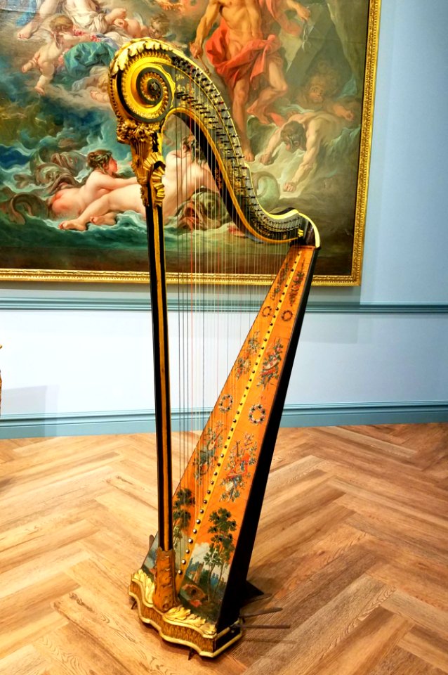 Pedal harp by Godefroi Holtzman, France, c. 1785, maple, spruce - Museum of Fine Arts, Boston - 20180922 164053