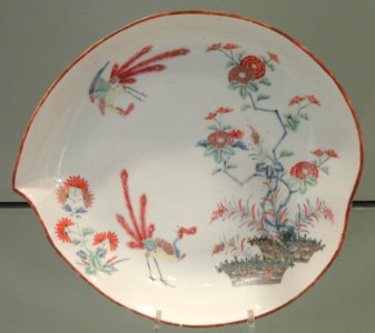 Peach-form Dish with Banded Hedge Design, c. 1750-1752, Chelsea, soft-paste porcelain with overglaze enamels - Gardiner Museum, Toronto - DSC00689