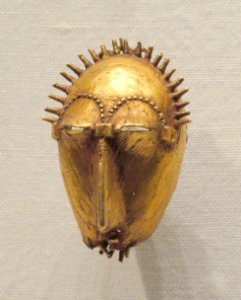 Pendant, 1900s, Guinea Coast, Ivory Coast, probably Baule people, gold - Cleveland Museum of Art - DSC08770