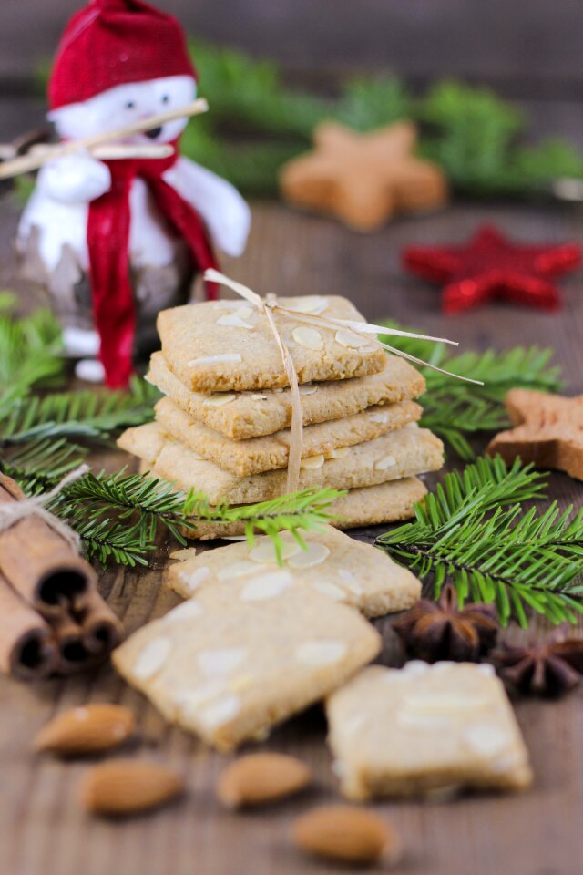 Christmas small cakes bake