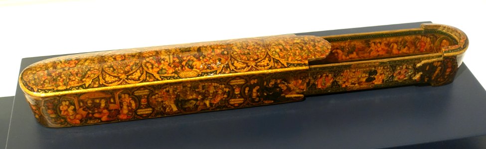 Pen box, signed by Esma'il, Iran, 1865-1866, papier mache, oil, paint, lacquer - Aga Khan Museum - Toronto, Canada - DSC07048