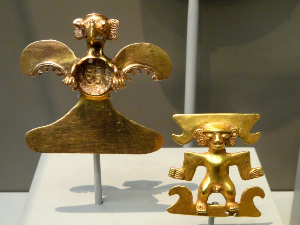 Pendants in the Form of a Bird and a Male Figure, AD 1000-1550, Veraguas, Panama, gold - Art Institute of Chicago - DSC09734