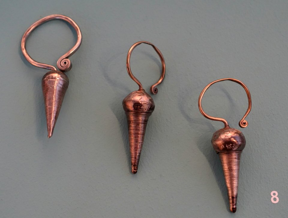 Pendants, Akha people, Northern Thailand, collected in 1986 - Ethnological Museum, Berlin - DSC01417