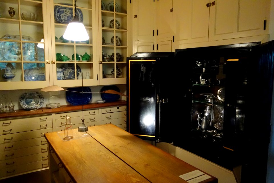 Peirce-du Pont House kitchen - Longwood Gardens - DSC00940