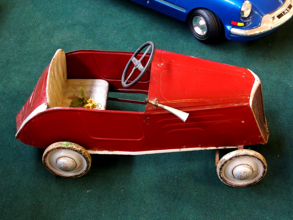 Pedal car at the Musée Automobile de Vendée pic-020