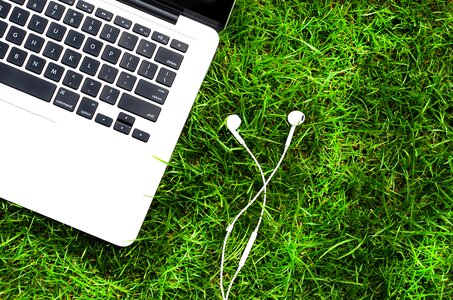 Headset music listen
