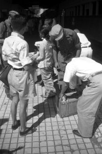 Pekalongan. In en om Pekalongan werden op 16 augustus zuiveringsacties gehouden., Bestanddeelnr 3487