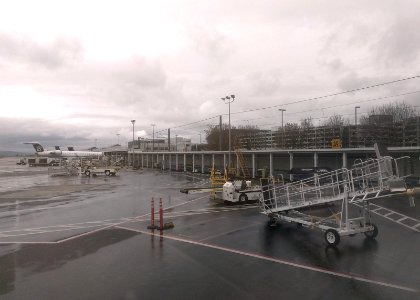 PDX Portland International Airport runway 1
