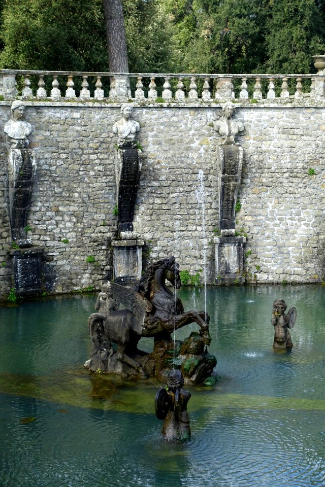 Pegasus Fountain - Villa Lante, Bagnaia, Italy - DSC01740