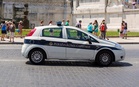 Police italy the altar of the fatherland