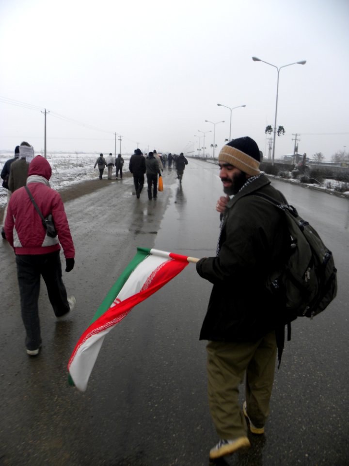 Pedestrian pilgrims from Nishapur to Mashhad(1)