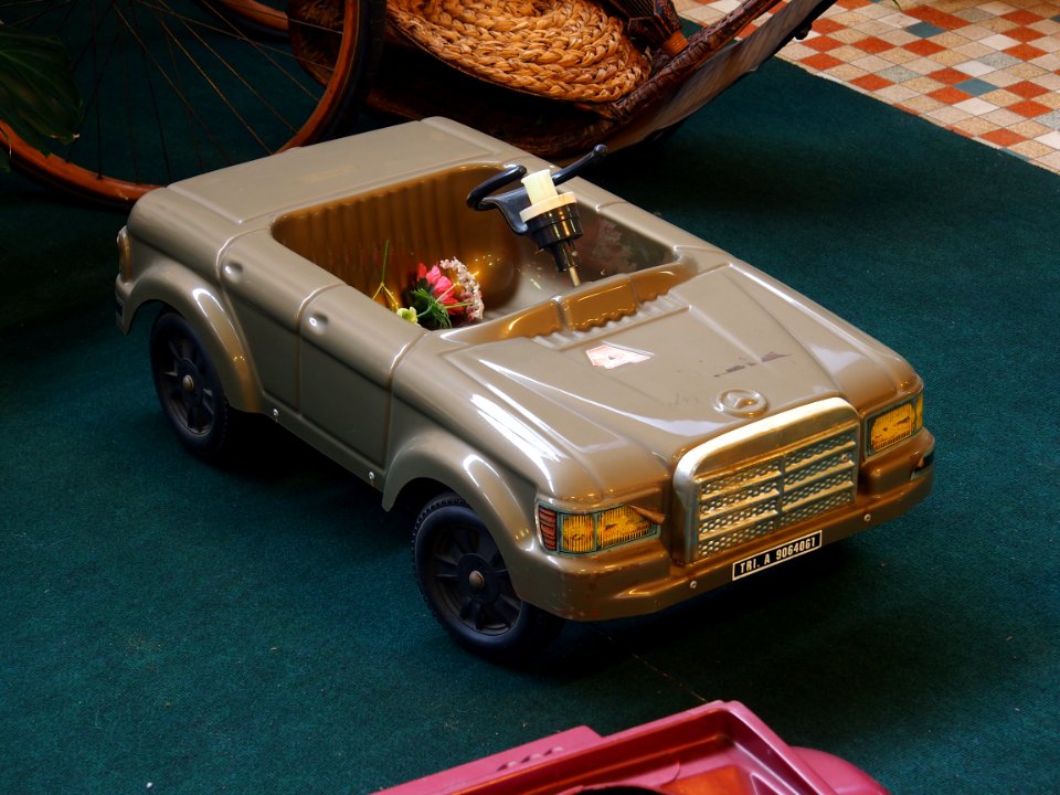 Pedal car at the Musée Automobile de Vendée pic-014