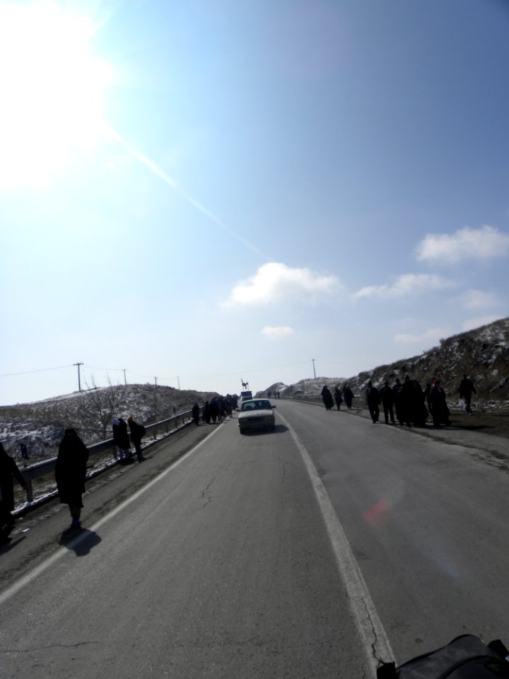 Pedestrian pilgrims from Nishapur to Mashhad(22)