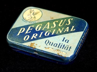 Pegasus Original needles tin, pic1