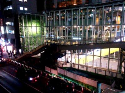 Pedestrian bridge construction in Shibuya, December 2018 7 photo