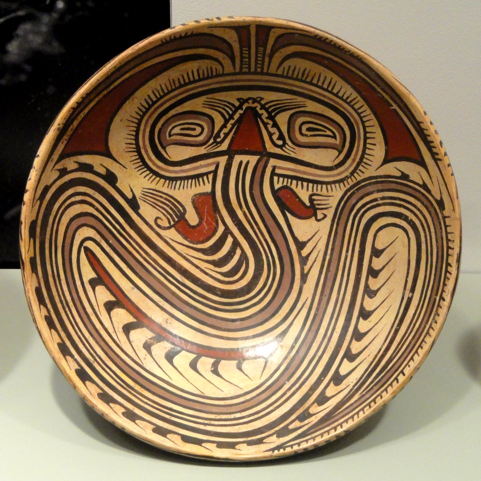 Pedestalled Plate, 700-900 AD, Macaracas style, central Panama, earthenware with red and black on cream slip - Gardiner Museum, Toronto - DSC01188