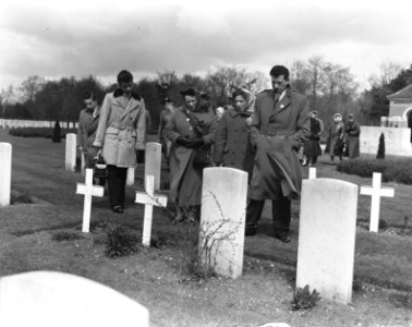 Pelgrimstocht langs de geallieerde graven in Nederland, Bestanddeelnr 909-5141
